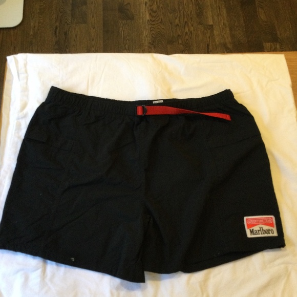 Mens short Brand Marlboro size M - Picture 1 of 2